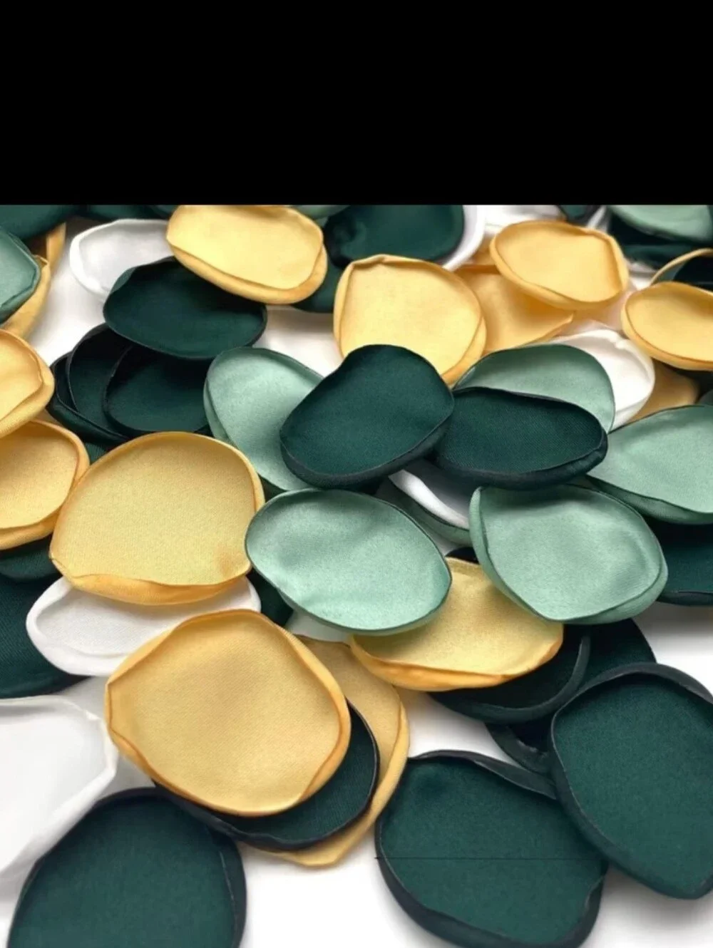 NEW 200 PIECES SILK Rose Petals for Wedding Bridal Shower Decoration Green -Gold
